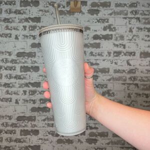 Starbucks | gray wave scalloped drink cup with straw